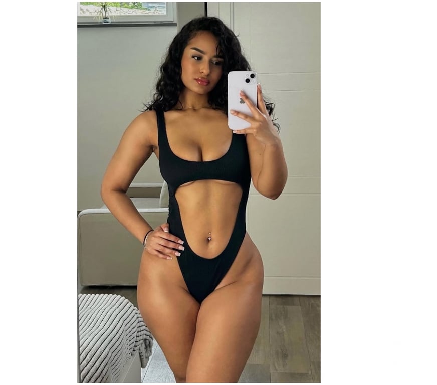 Escorts Essex Harlow - Photos for Sexy Brazilian Amanda PartyGirl ❤️🇧🇷