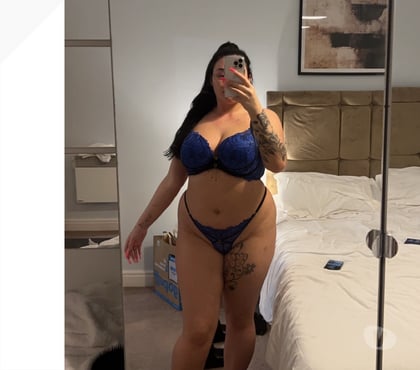 Escorts Canary Wharf East London - Photos for British Thic Jodie