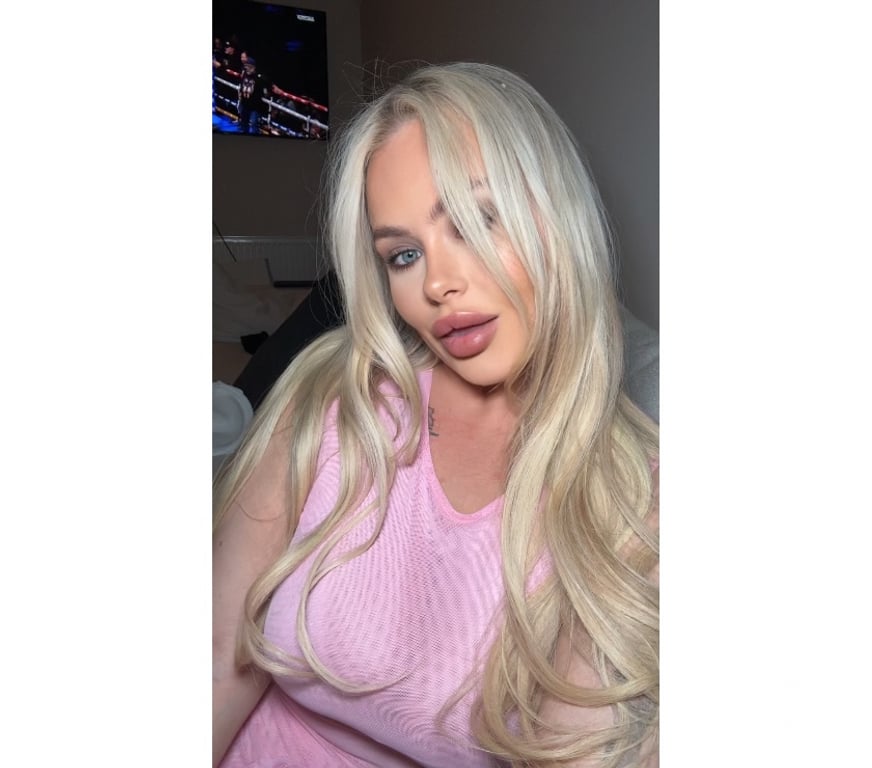 Adult Entertainment South West London Chelsea - South West London - Photos for Classy Blue Eyed BRITISH Blonde! +447466345941
