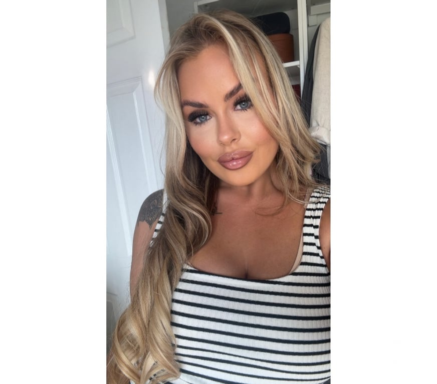 Adult Entertainment South West London Chelsea - South West London - Photos for Classy Blue Eyed BRITISH Blonde! +447466345941