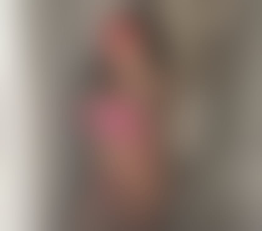 Black Escorts Newham East London - Photos for Curvy British Jodie
