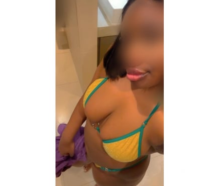  Escorts Heathrow Hillingdon - Photos for Melissa ✨ Party Girl ✨ OUTCALL ONLY UNTIL 6AM !