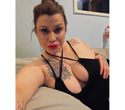 OWO Escorts & Erotic Massage Willesden North West London - Photos for Raven 🖤 kinky and tattooed in nw2 ❤️😈