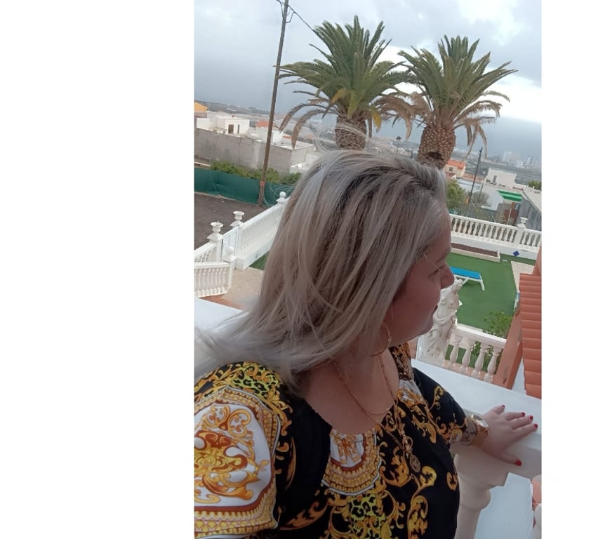 Adult Entertainment West Yorkshire Leeds - Photos for ❤️‍🔥Roxy ❤️ sexy blonde 🤩 07448593675