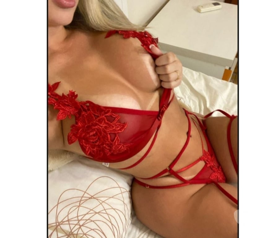Escorts Lancashire Preston - Photos for LARA BEST PARTY 💜 🧡 NEW IN TOWN 💜🧡