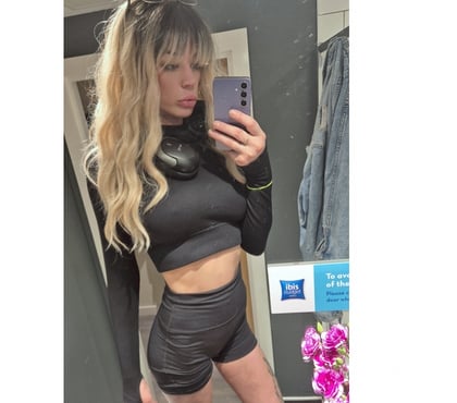  Escorts Sheffield City Centre Sheffield - Photos for Blonde 🦩 Party 🦩 Barbie 🦩Fun