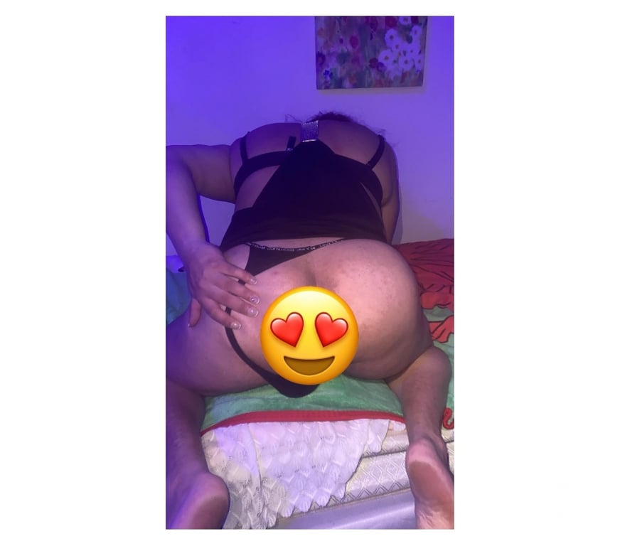 Escorts Bedfordshire Luton - Photos for Maya your sexy trans slut came and try me