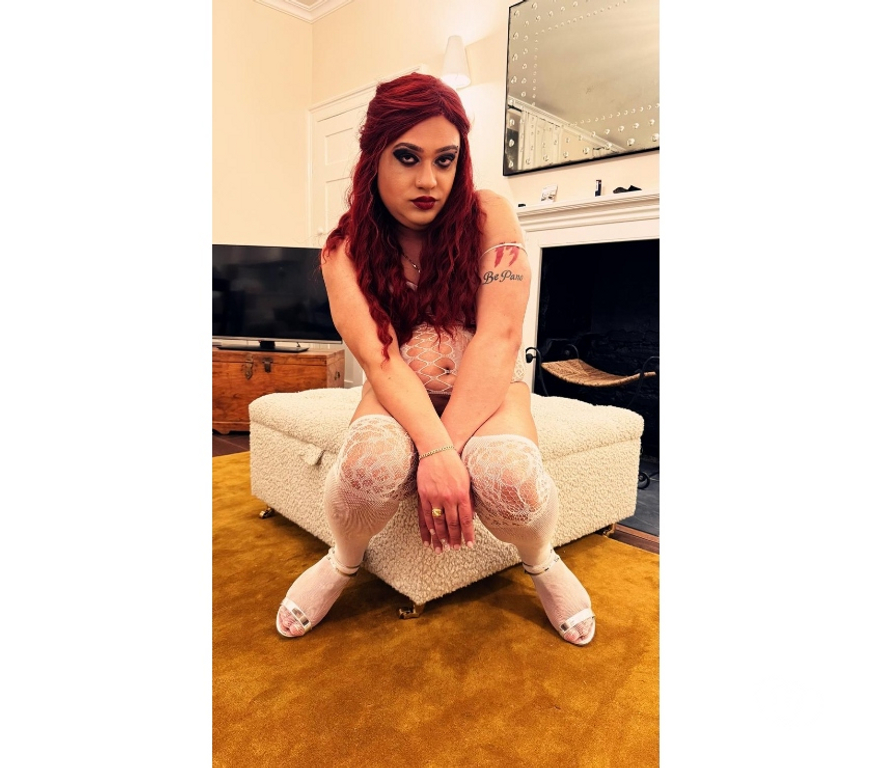 Escorts Bedfordshire Luton - Photos for Maya your sexy trans slut came and try me