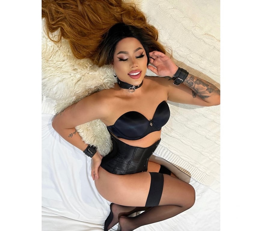 Trans Escorts East London Redbridge - Photos for VÍVIAN FERRAZ IN ILFORD