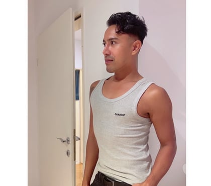 Gay Escorts Hammersmith West London - Photos for Massgeee & funnn Hammersmith