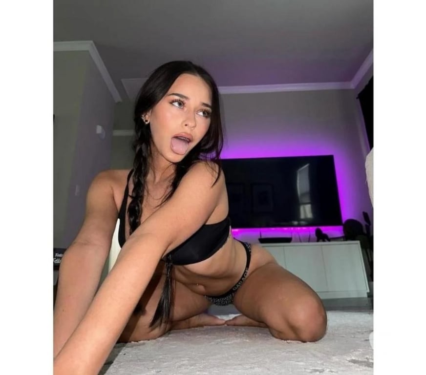 Escorts West Midlands Walsall - Photos for Best BJ NO RUSH🔝New Beginner party girl🧡Britney