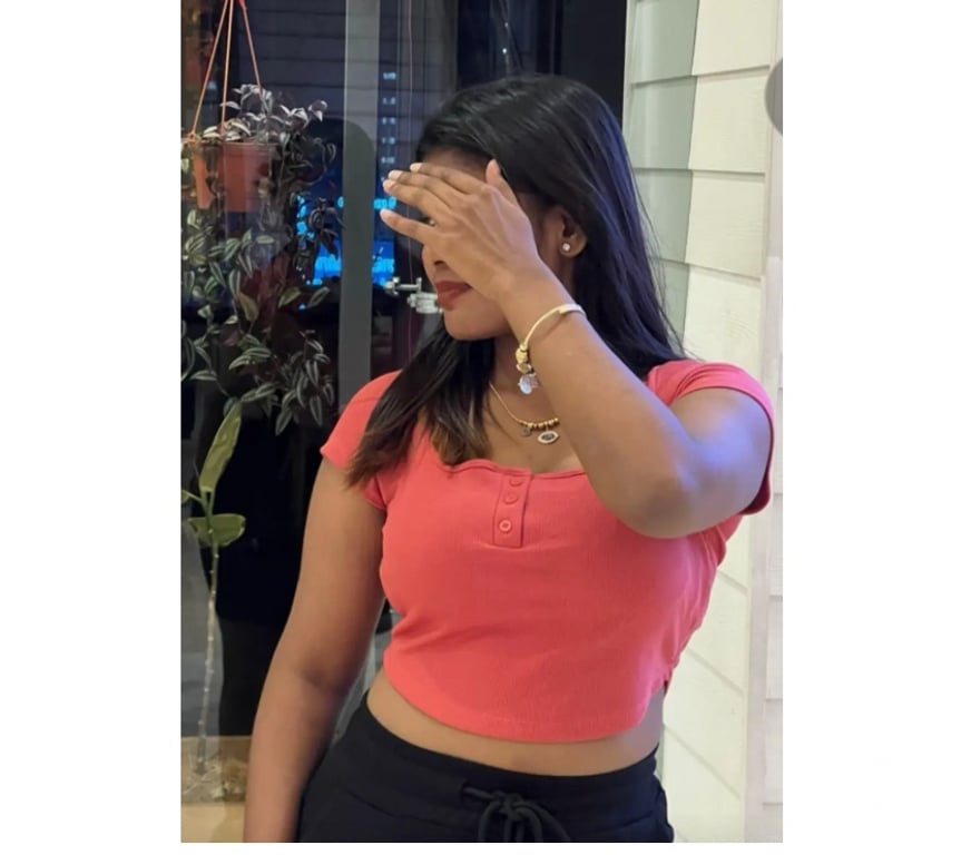 Escorts East London Canning Town - East London - Photos for South indian Rina New to Town 💛