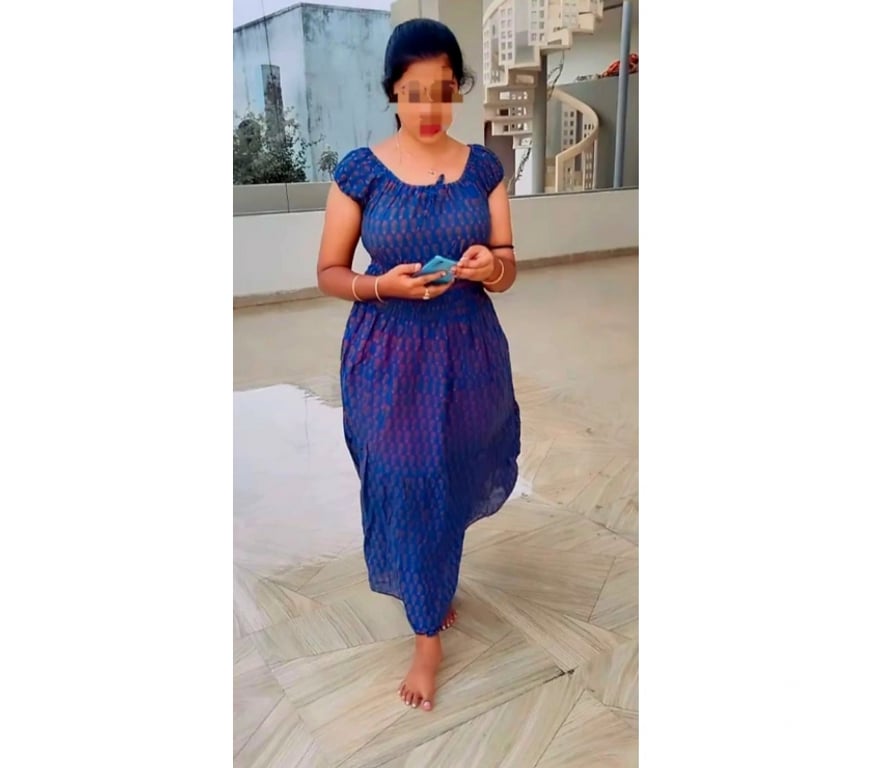 Escorts East London Canning Town - East London - Photos for South indian Roja New to Town 💓