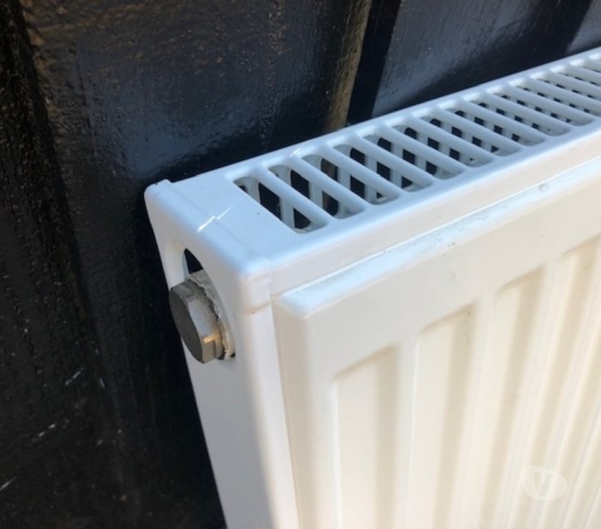 household goods Essex Maldon - Photos for Radiators for central heating