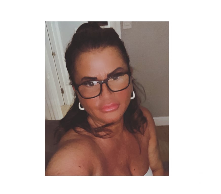 Escorts Staffordshire Stoke-on-Trent - Photos for Naughty English lady