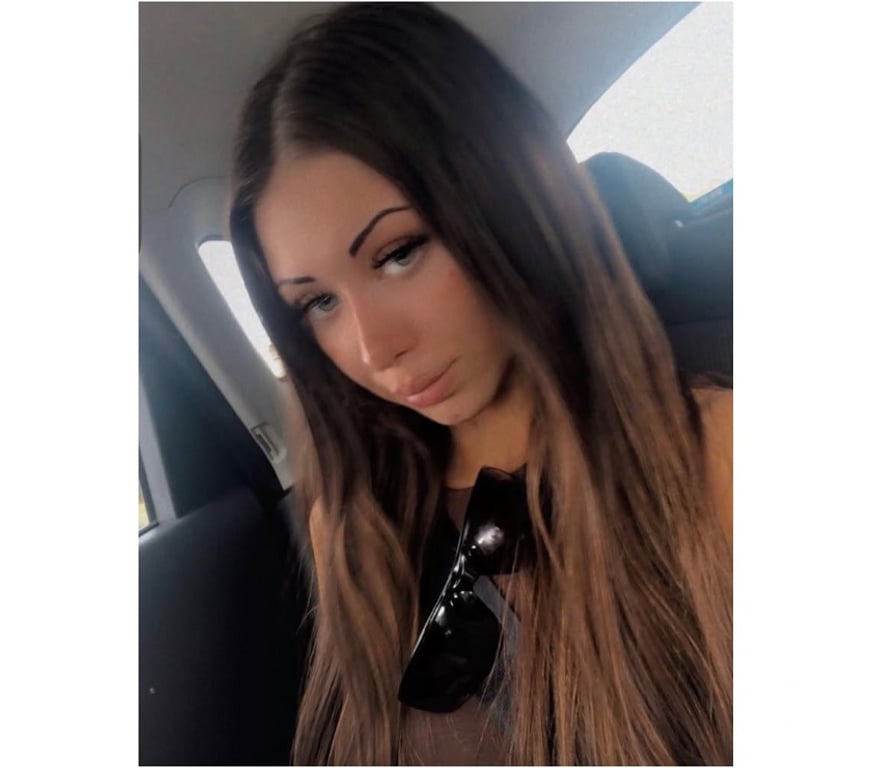 Adult Entertainment Central London Mayfair - Central London - Photos for 20 year old blue eyed girl