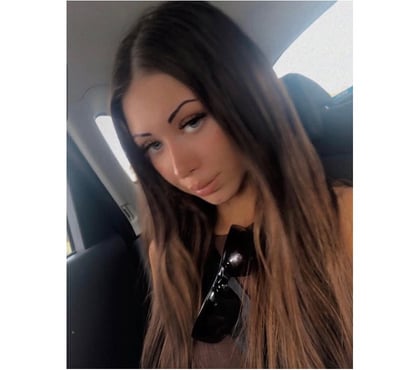 Adult Entertainment Mayfair Central London - Photos for 20 year old blue eyed girl