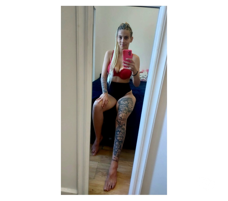Escorts Hertfordshire Welwyn Hatfield - Photos for Aryana just outcall party girls
