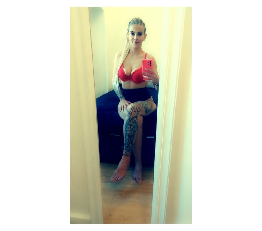 Escorts Hertfordshire St. Albans - Photos for Aryana just outcall party girls