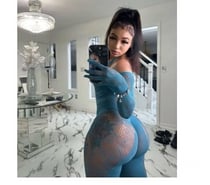 FIRST TIME IN TOW SEXY 🔥 LATINA