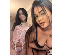 2 girls available love party 😘😘