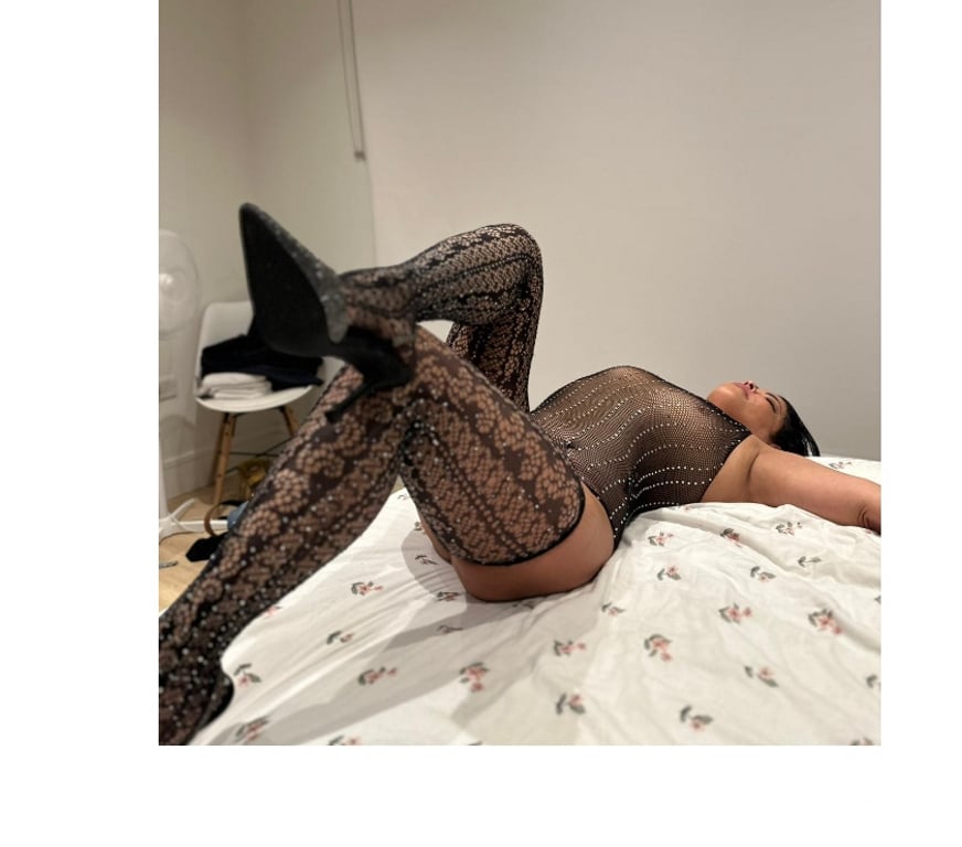 Escorts West London South Ealing Station - West London - Photos for Brazilian babe back in South Ealing