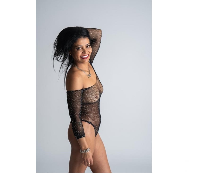 Escorts West London South Ealing Station - West London - Photos for Brazilian babe back in South Ealing