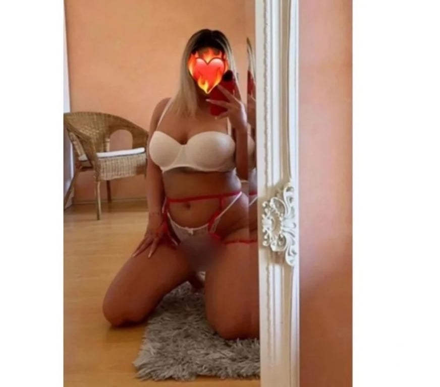 Escorts East London Redbridge - Photos for Antonia 🔝🔥big boobs and curvy body 🔝🔝