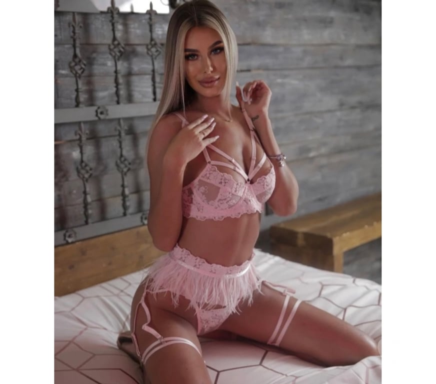 Escorts East Sussex Brighton - Photos for Miriam new girl on town 🫠🦋