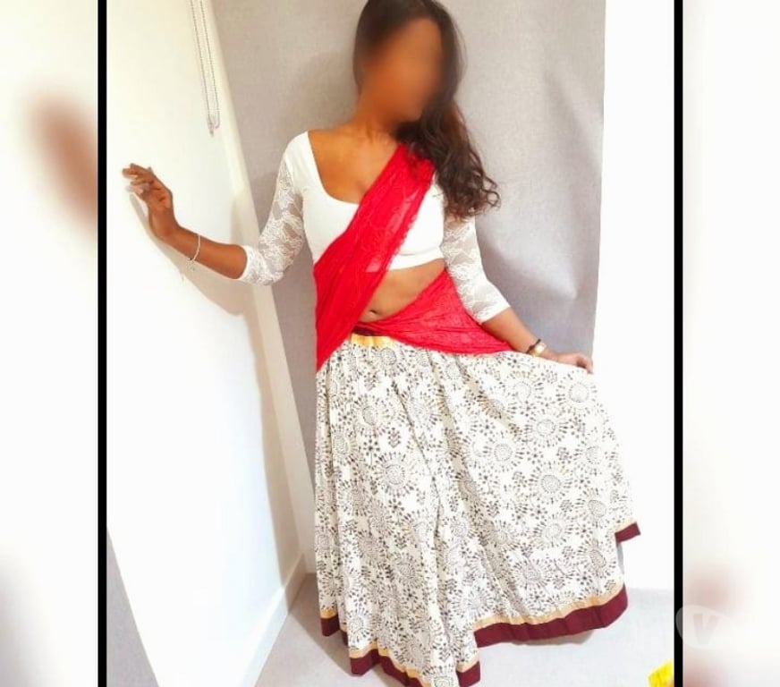 Escorts West Yorkshire Leeds - Photos for Nivitha Busty Indian Tamil Girl In Leeds