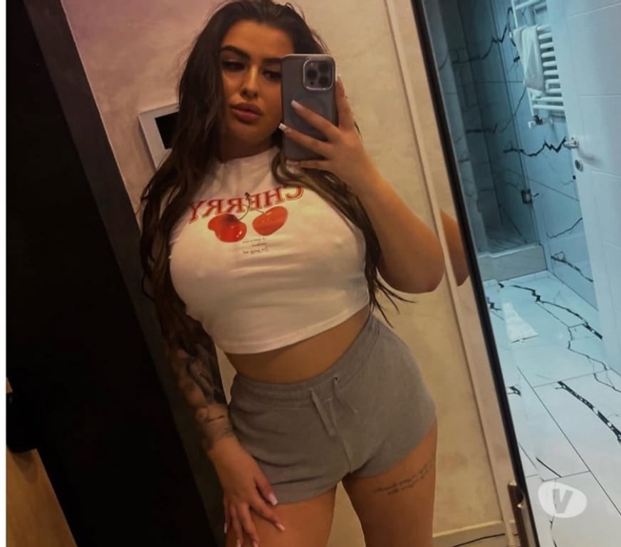 Adult Entertainment Greater Manchester Manchester - Photos for Vicky Video call 📞 whatapp ONLY