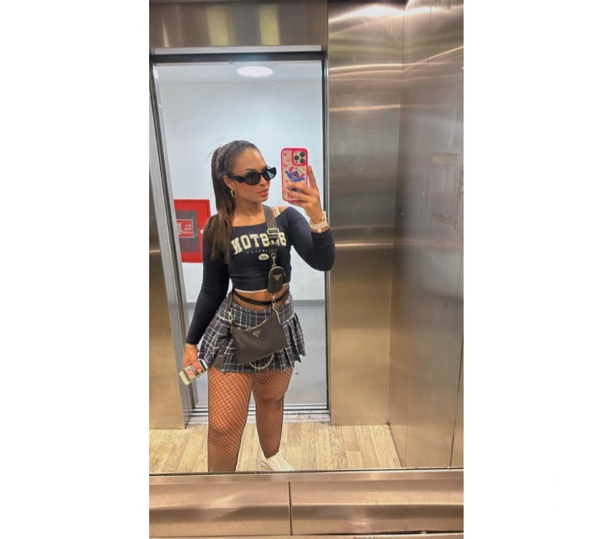 Escorts South West London Chelsea - South West London - Photos for Karen Brazilian Ass!!
