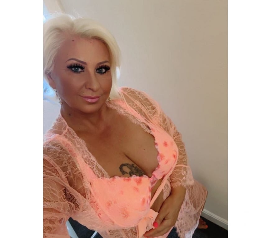 Escorts Barking and Dagenham Rush Green - Barking and Dagenham - Photos for Amanda Horny Milf big natural boob's gfe ❤️