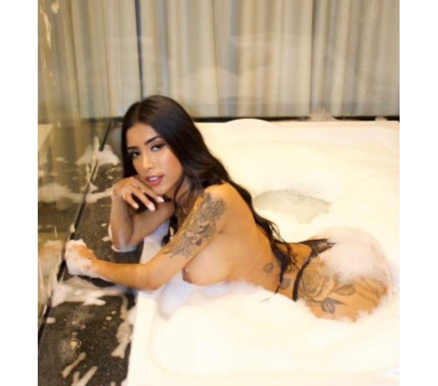 Escorts West London Hillingdon - Photos for 🔝🔥Brunette Very Hot🔥I like Party 🎉