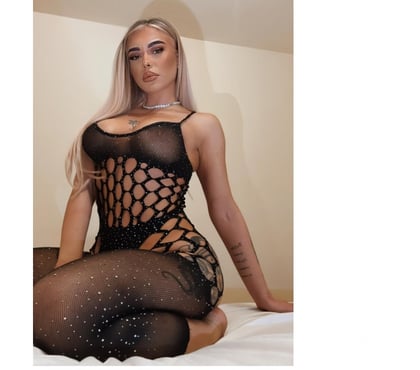 Escorts and Massages Gravesend Gravesham - Photos for Adda,blond sexy girl,new in town 🥰