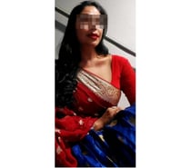 IM NEHA INDIAN SINGAPOREAN NEW TO LUTON