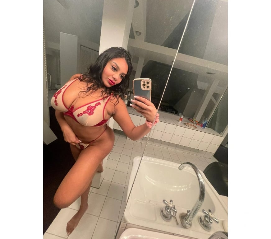 Escorts West Midlands Wolverhampton - Photos for Pamela new , Party, F.Kiss, Strapon, Toys, Videocall