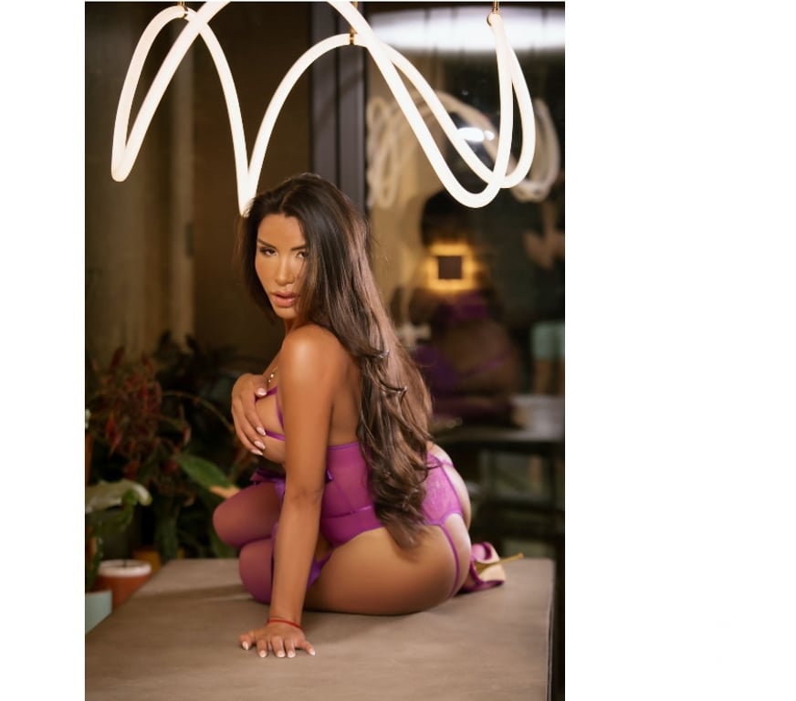 Escorts Tyne and Wear Newcastle upon Tyne - Photos for LUCY TS GFE COLOMBIANA PARTY GIRL