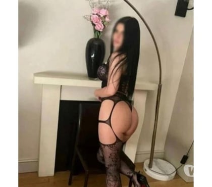  Escorts Scunthorpe North Lincolnshire - Photos for HELLO I'M ROBERTA NEW GIRL IN YOUR TOWN PARTY GIRL BEST SERV