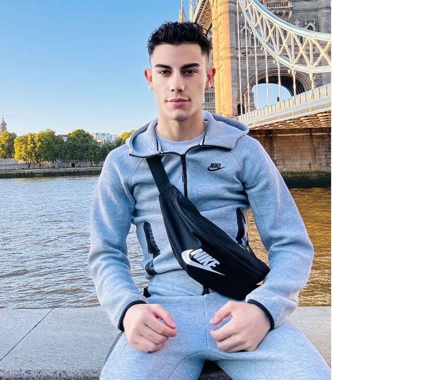 Gay massage West Yorkshire Leeds - Photos for Levi Leeds π₯π