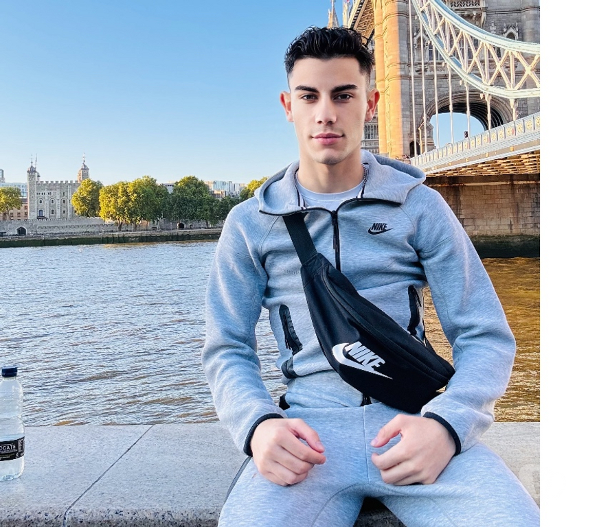 Gay massage West Yorkshire Leeds - Photos for Levi Leeds π₯π