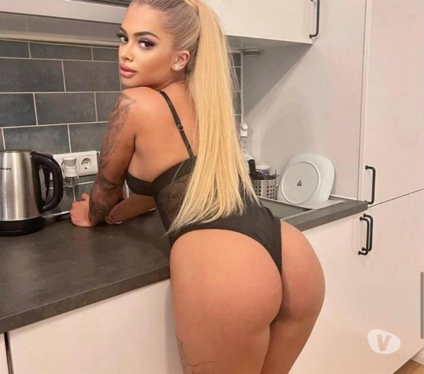 Escorts West Sussex Crawley - Photos for NEW IN TOW HORNY BLONDE🔞PARTY🥂OUTCALL