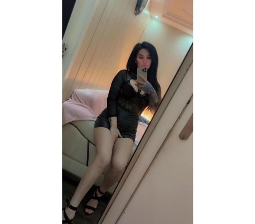 Escorts Lancashire Blackburn with Darwen - Photos for New girls big boobs 💋big bum 🤤 OWO🔞 Kiss