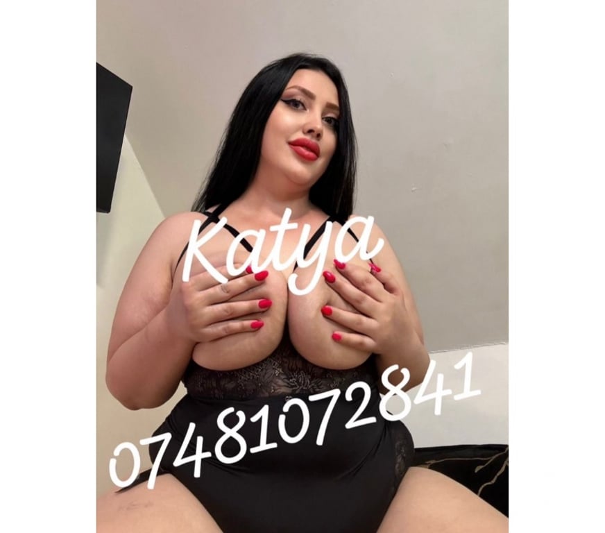 Escorts East London Redbridge - Photos for Katya big boobs big ass Party😍