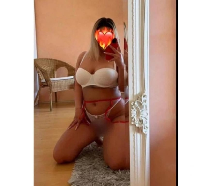 Escorts West London Hounslow - Photos for HOT🔞BLONDE🔜 EMILY🔝CURVY🆕️BIG ASS‼️