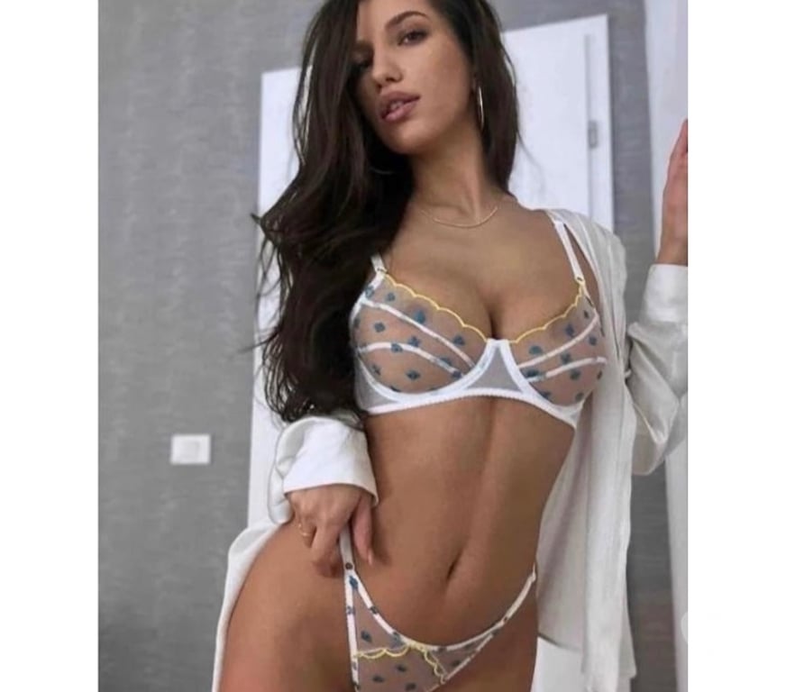 Escorts Ealing Greenford - Ealing - Photos for Sexy bombshell EMMA 😈 just arrived 😈 party girl
