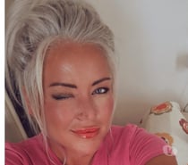 Blonde petite curvy milf 🔥 🥵