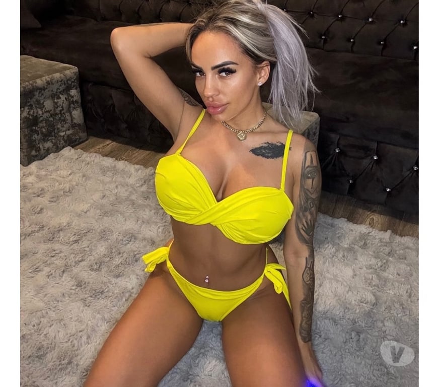 Escorts West Sussex Crawley - Photos for Karina now in town