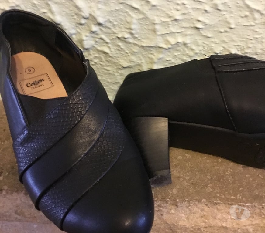 hand made dresses Hertfordshire Dacorum - Photos for Ladies shoes size 5 small heel from Cotton Traders