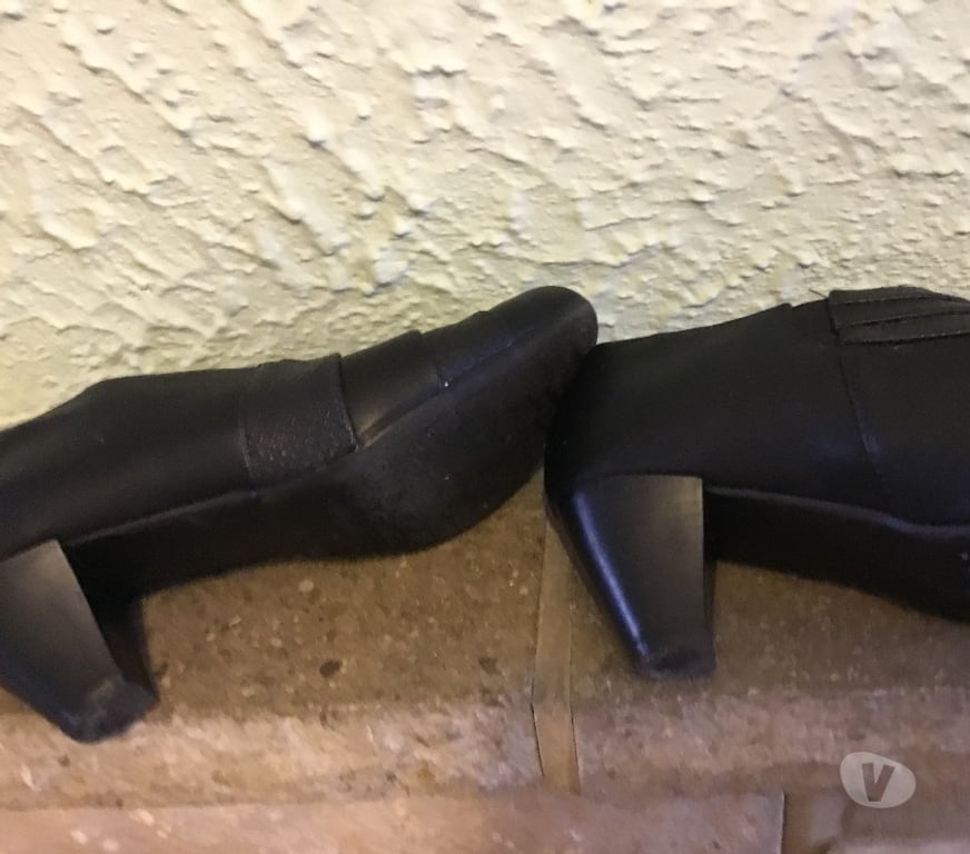 hand made dresses Hertfordshire Dacorum - Photos for Ladies shoes size 5 small heel from Cotton Traders